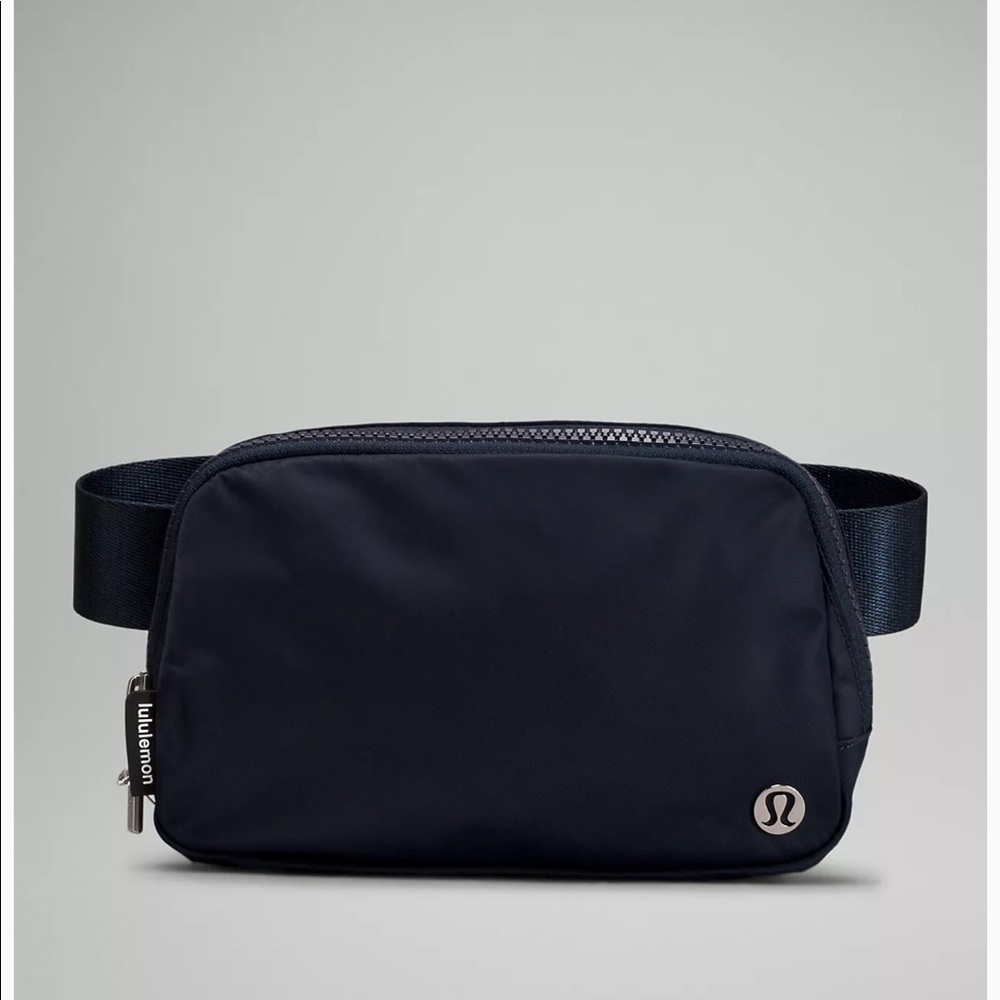 lululemon navy blue cross body